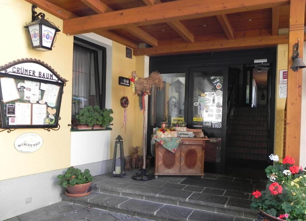 Gasthof Gruener Baum Kirchberg am Wechsel Exterior foto